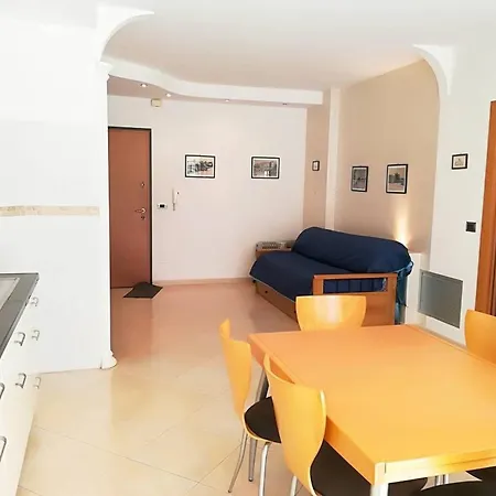Casa Iside In Apartamento